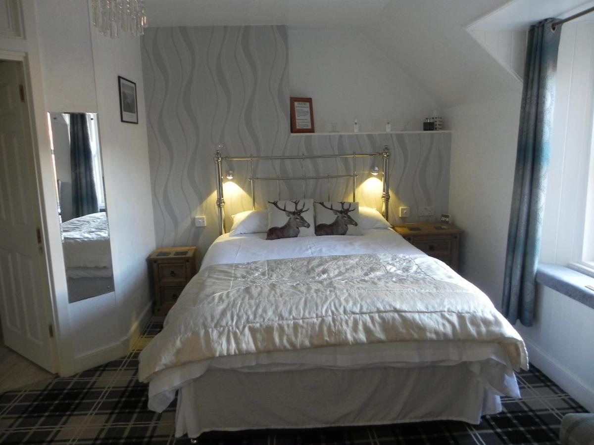 クリアンラリッチ Glenardran House Bed & Breakfast エクステリア 写真